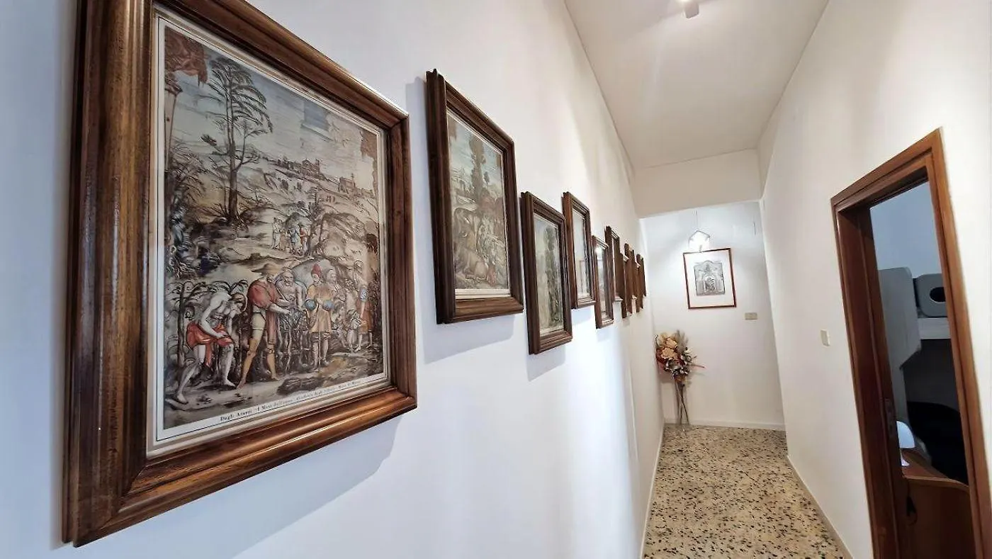Nuovo-Grazioso-Appartamento-Nel-Cuore-Di-Siena Italy